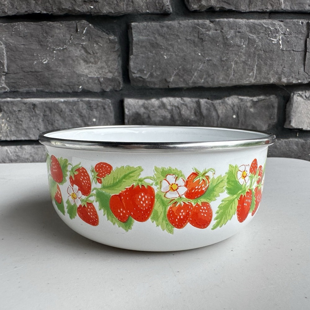 Vintage Kobe Kitchen Metal Enamel Strawberry Bowl Enamelware 5.75" Cottagecore